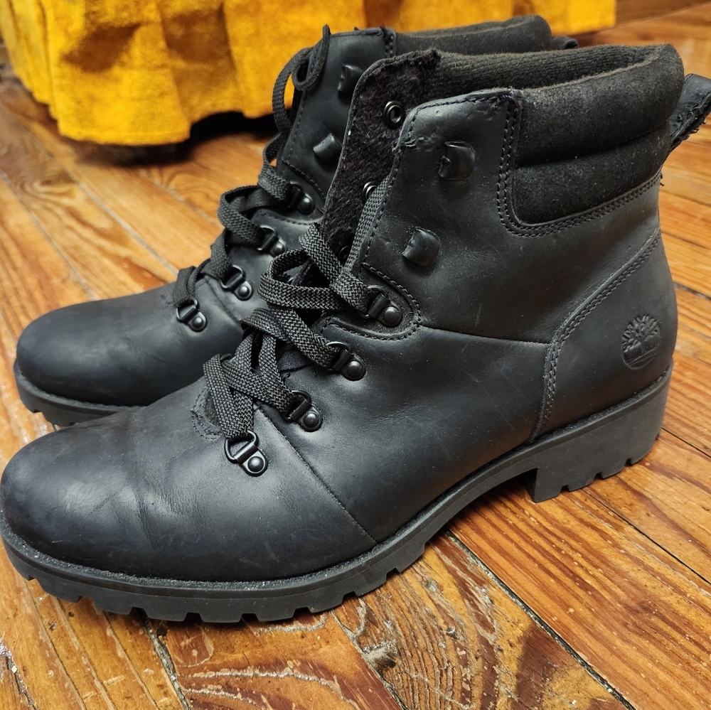 Timberlands Ellendale black water resistant hiking boots womens 9.5 fits like 9